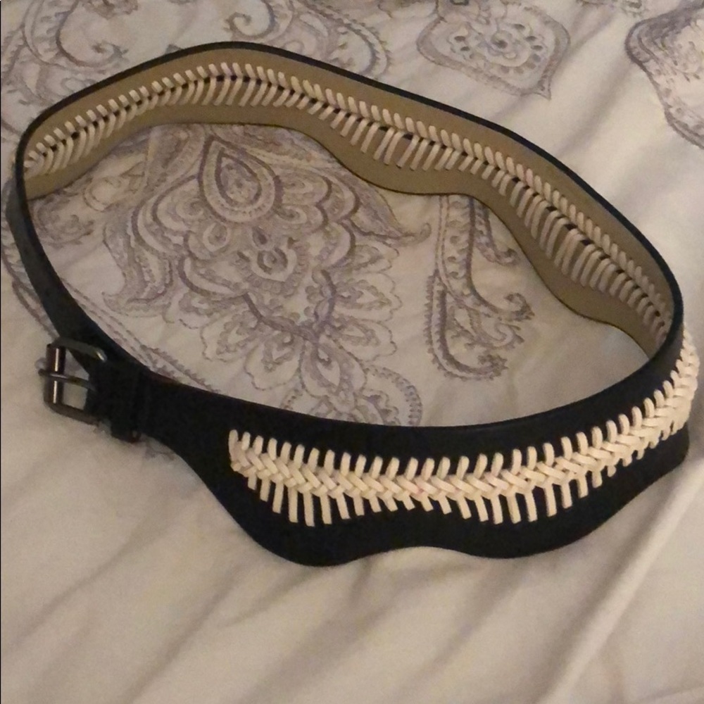 Bcbg black and white belt
